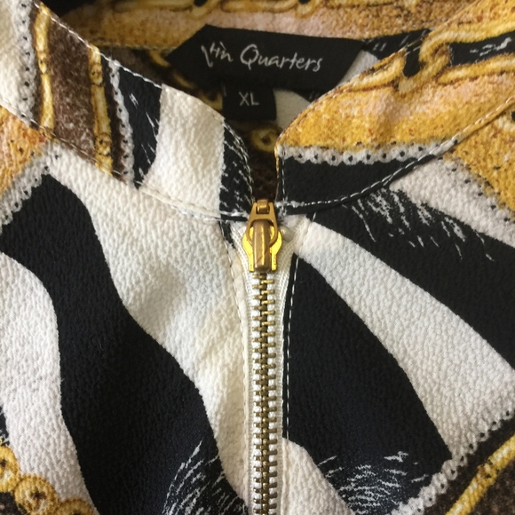 Latin Quarters Top - Picture 4 of 9